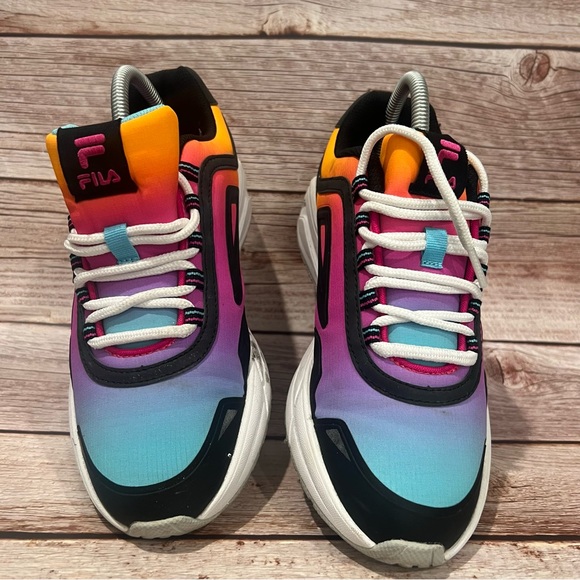 EUC Fila Lite flag multicolor running shoe vibrant size 8.5 - Picture 3 of 8